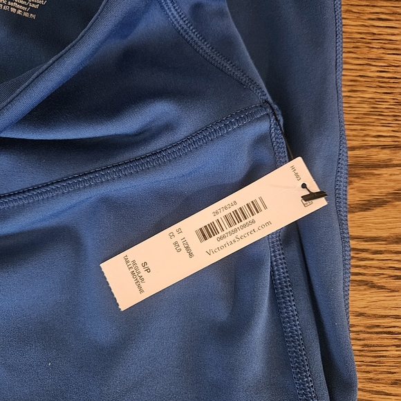 NWT Victoria Secret Flare Leggings - Picture 5 of 6